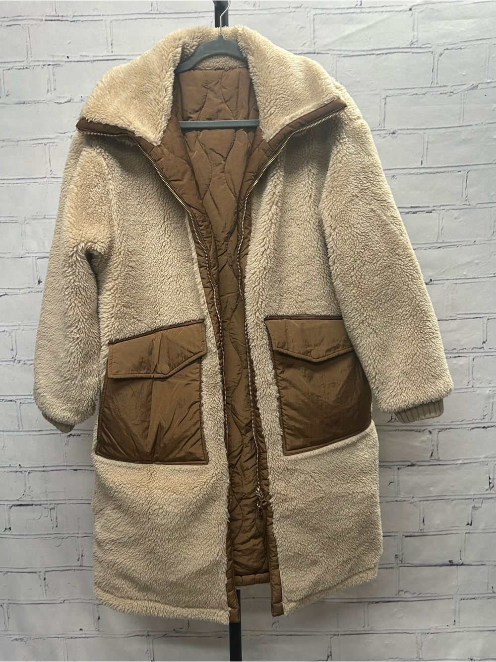 Varley Cream Teddy Coat with Brown Quilted Pockets